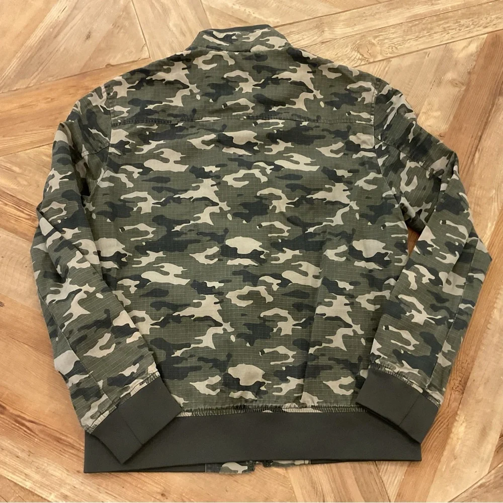 American Rag Camo Jacket Men’s Small Zip Front Utility‎ Style